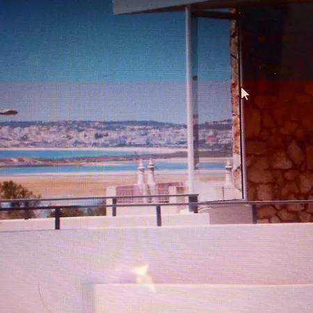 T2 De Luxo Em Albur-village A 10 Minutos Da A Pe Apartment