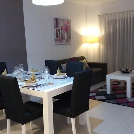 Apartment T2 De Luxo Em Albur-village A 10 Minutos Da A Pe Alvor