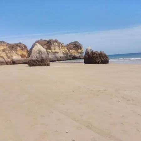 T2 De Luxo Em Albur-village A 10 Minutos Da A Pe *