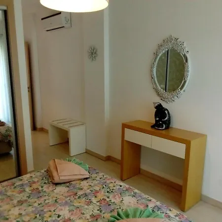 T2 De Luxo Em Albur-village A 10 Minutos Da A Pe Apartment