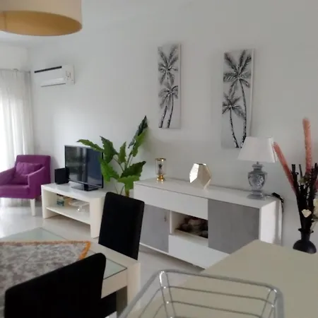 T2 De Luxo Em Albur-village A 10 Minutos Da A Pe Apartment