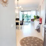 Apartamento T2 De Luxo Em Albur-village A 10 Minutos Da A Pé