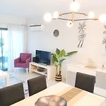 Apartamento T2 De Luxo Em Albur-village A 10 Minutos Da A Pé *