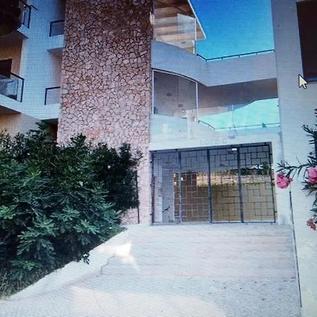 Apartament T2 De Luxo Em Albur-village A 10 Minutos Da A Pe