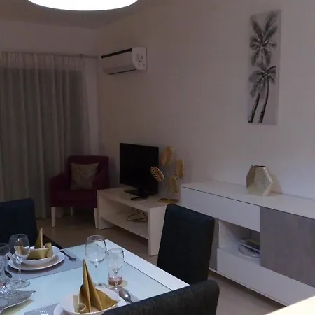 T2 De Luxo Em Albur-village A 10 Minutos Da A Pe *